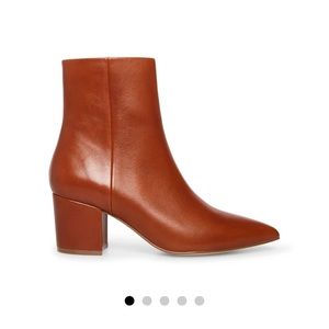 Steve Madden brown boots